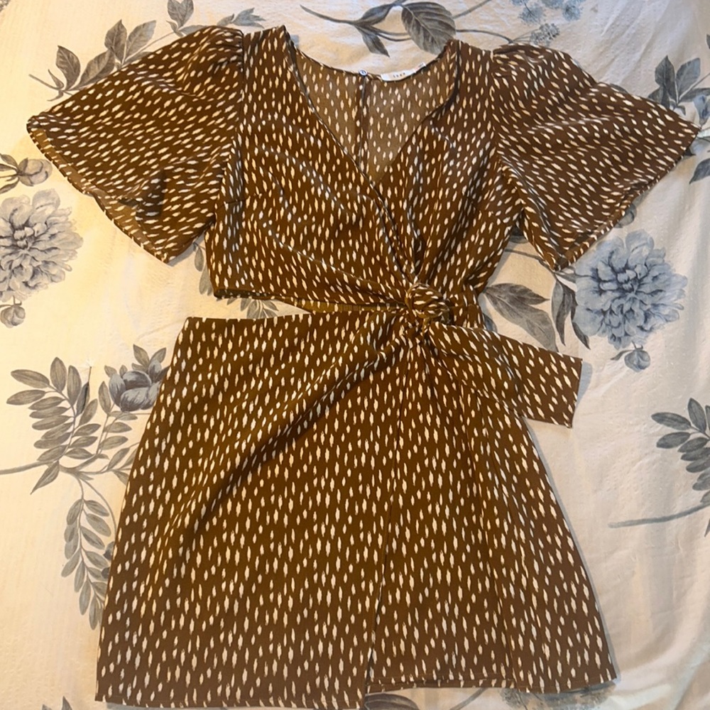 Lush dress - Picture 2 of 3